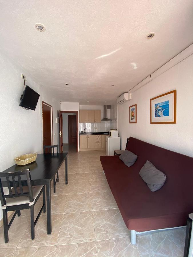 Apartamentos Mitus Canet De Mar Εξωτερικό φωτογραφία