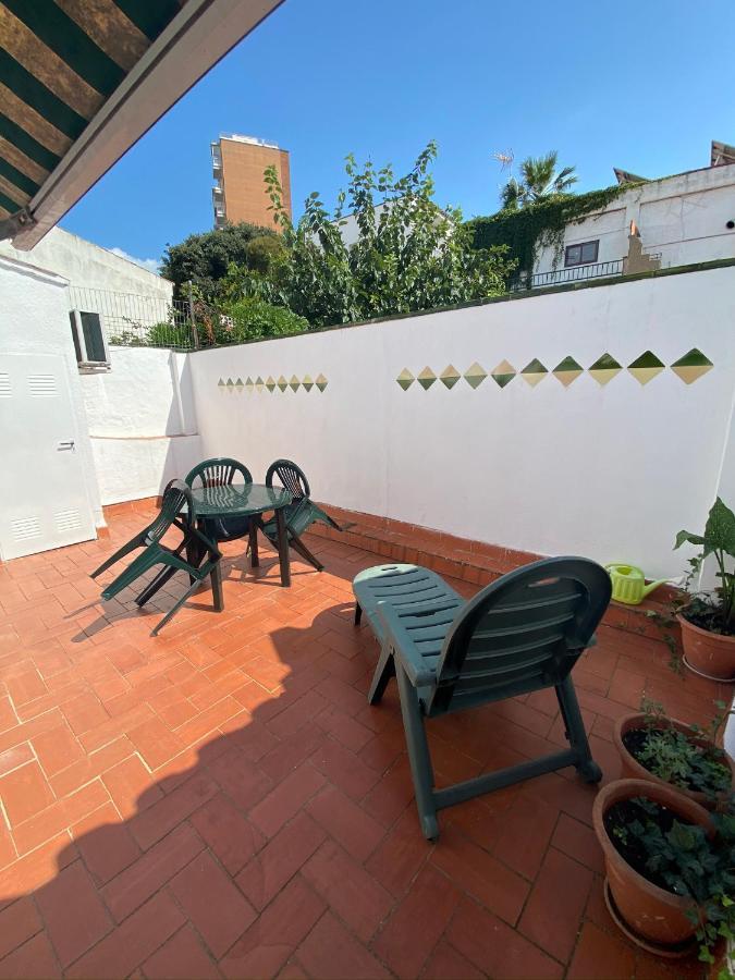 Apartamentos Mitus Canet De Mar Εξωτερικό φωτογραφία