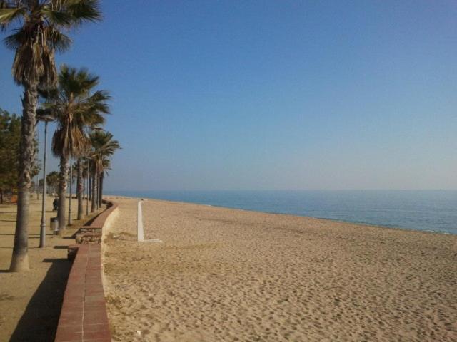 Apartamentos Mitus Canet De Mar Εξωτερικό φωτογραφία