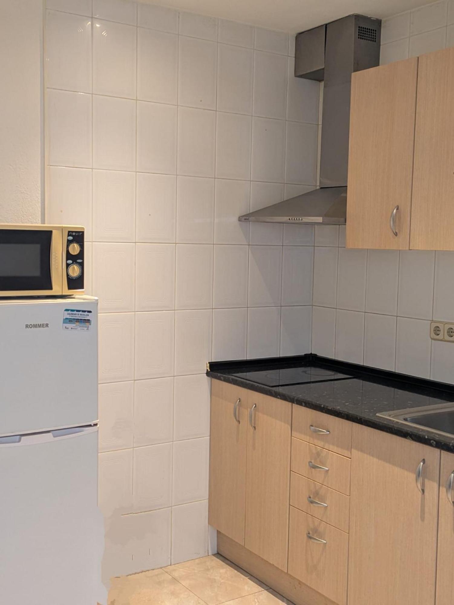 Apartamentos Mitus Canet De Mar Εξωτερικό φωτογραφία