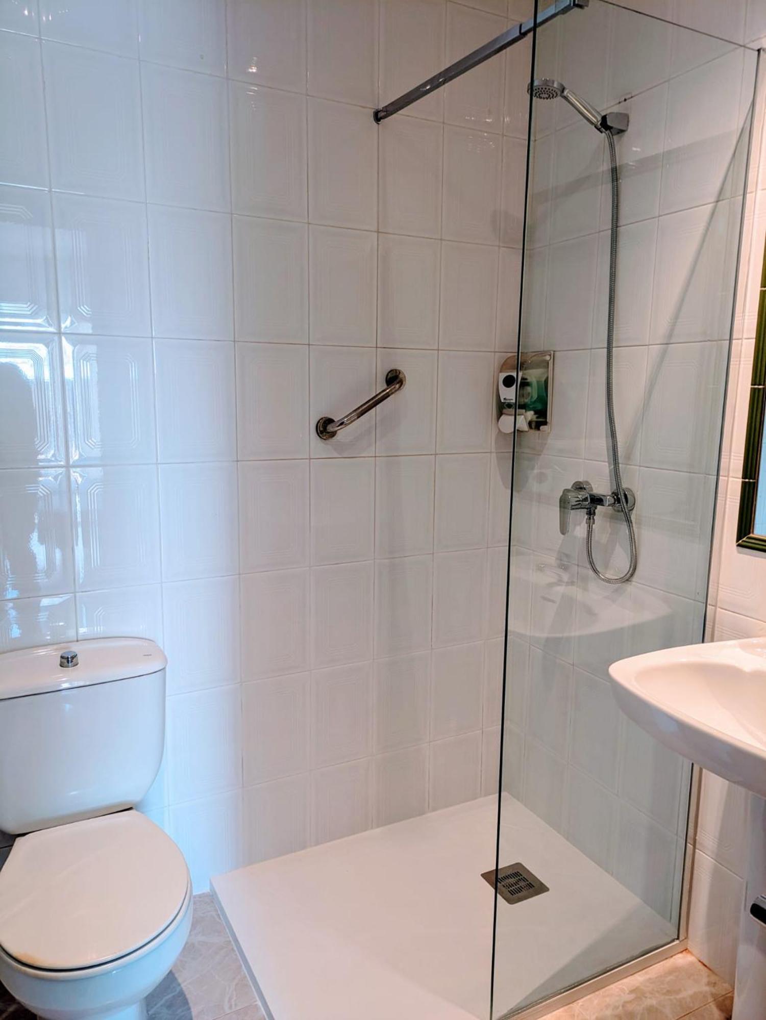 Apartamentos Mitus Canet De Mar Εξωτερικό φωτογραφία